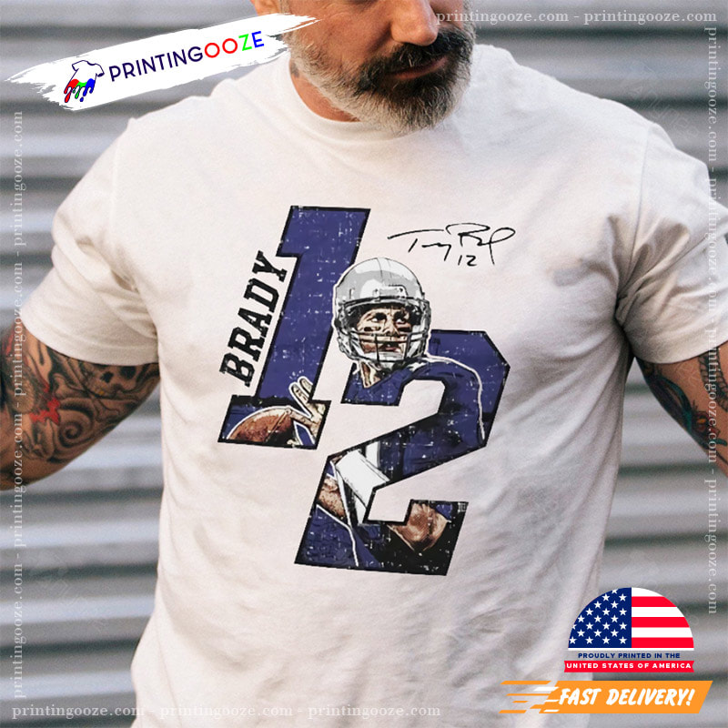 Tom Brady 12 New England Patriots Football Signatures T-Shirt