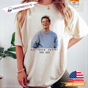 RIP Matthew Perry Chandler Bings FRIENDS T Shirt 2