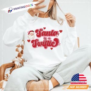 Santa is a Swiftie Cute Xmas Fasns T Shirt