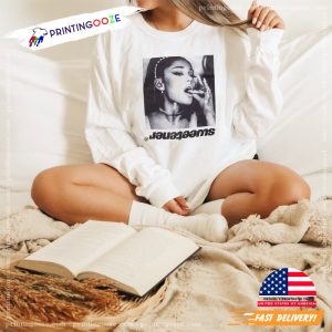 ARIANA GRANDE SWEETENER Album Retro BW Portrait T shirt