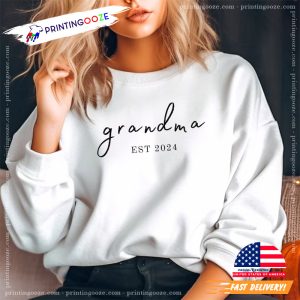 Grandma Est. 2024 Shirt, Gift for Grandmother 4