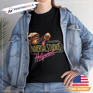 Universal Studios Hollywood retro disney t shirt