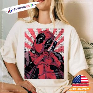 Marvel Deadpool heart hand sign Graphic T shirt 2