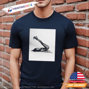 Young Miley Cyrus Fashionable Retro Photo T-shirt