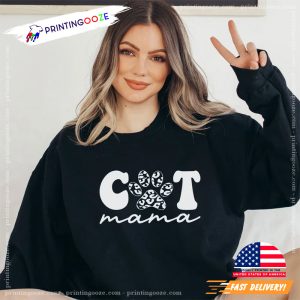 cat day international Gifts For Mom T shirt