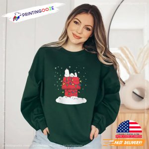 Snoopy Christmas Sweatshirt Dog Lover Gift T-shirt