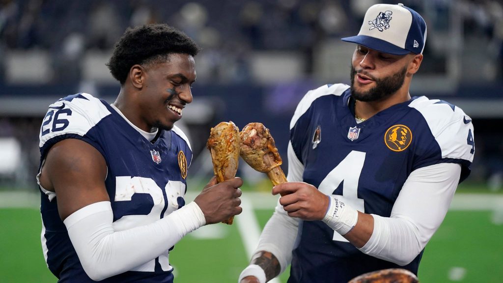 Holiday Football A Feast For Fans