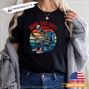 dad escaping to the bathroom Father's Day T shirt