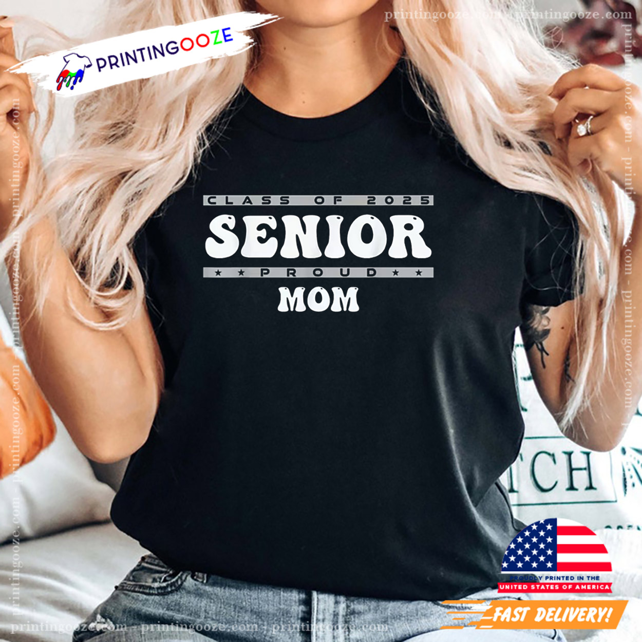 Proud Mom Of 2025 Graduate Retro Premium T-shirt Proud Mom Of 2025 Graduate Retro Premium T-shirt