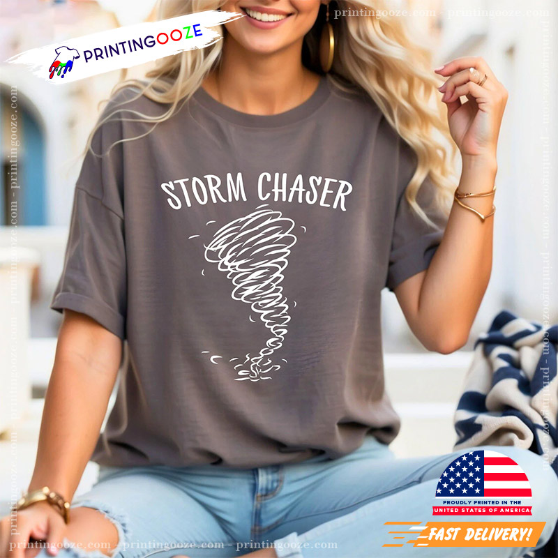 Vintage Storm Chaser Tornado Unisex T-shirt Vintage Storm Chaser Tornado Unisex T-shirt