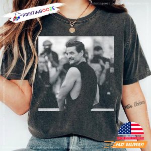 Retro Pedro Pascal Fitnesss Graphic Comfort Colors Tee